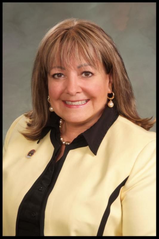 Beth Martinez Humenik